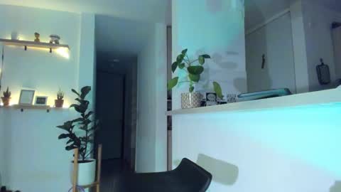 mariascarlett online show from 02-18-25, 01:10