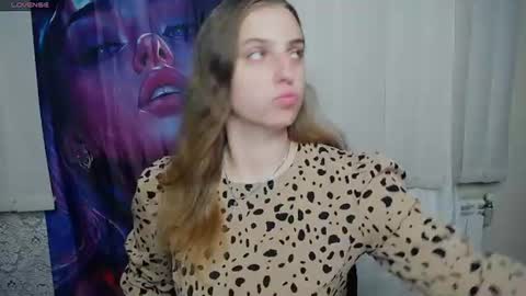 Snapshot of mariatess_ chatting on 07-07-26, 12:31 Mariia online show from 07-07-26, 12:31