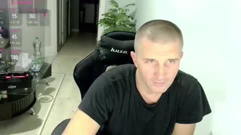 Snapshot of maribor5879 chatting on 10-29-25, 11:17 maribor5879 online show from 10-29-25, 11:17