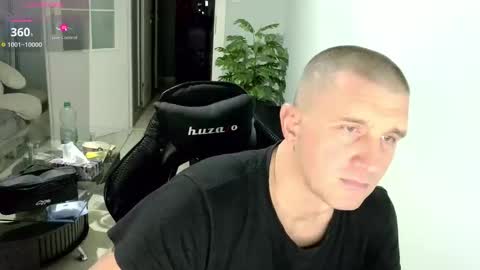 Snapshot of maribor5879 chatting on 11-17-25, 10:37 maribor5879 online show from 11-17-25, 10:37