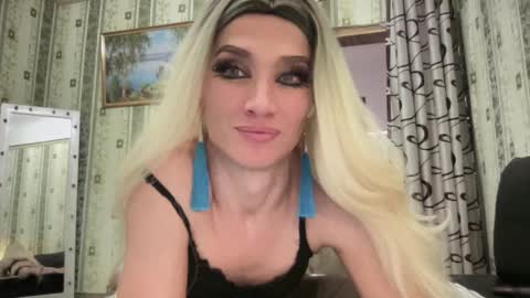 Snapshot of maridekoks chatting on 02-06-25, 03:31 Mari online show from 02-06-25, 03:31