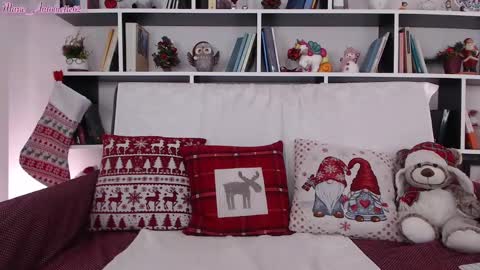 Maria online show from 12-22-24, 05:53