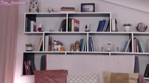 Maria online show from 01-19-25, 07:47