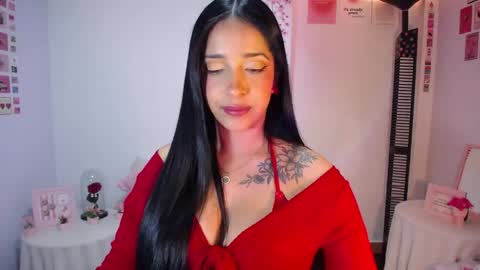 Nicolle online show from 05-10-26, 02:39
