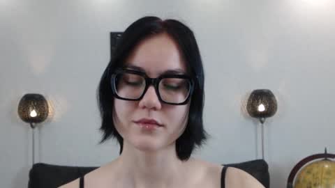 Snapshot of marie_fitch chatting on 12-05-25, 01:03 Marie Fitch online show from 12-05-25, 01:03