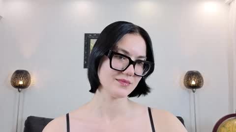 Snapshot of marie_fitch chatting on 01-15-26, 04:17 Marie Fitch online show from 01-15-26, 04:17