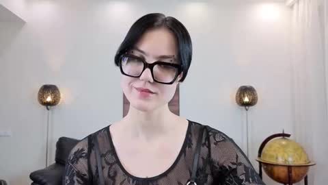 Snapshot of marie_fitch chatting on 02-24-26, 01:03 Marie Fitch online show from 02-24-26, 01:03