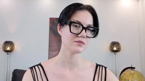 Snapshot of marie_fitch chatting on 03-05-26, 12:17 Marie Fitch online show from 03-05-26, 12:17