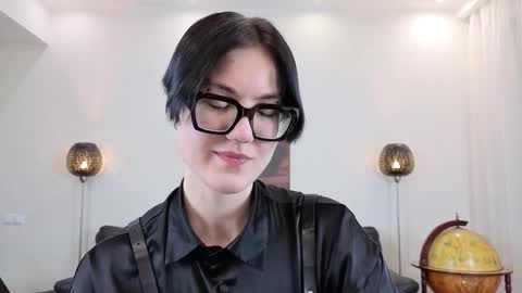 Snapshot of marie_fitch chatting on 03-10-26, 12:26 Marie Fitch online show from 03-10-26, 12:26