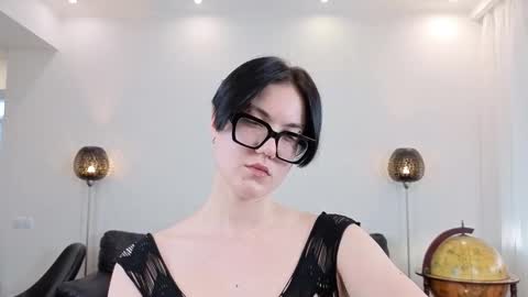 Snapshot of marie_fitch chatting on 03-12-26, 04:18 Marie Fitch online show from 03-12-26, 04:18