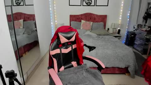 Snapshot of marie_mature chatting on 10-01-25, 03:12 marie online show from 10-01-25, 03:12