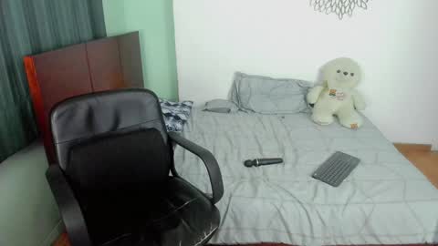 700 pm Washington time online show from 01-14-25, 03:32