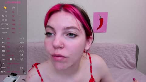 Snapshot of marie_reyess chatting on 06-02-26, 05:09 Marie 3 online show from 06-02-26, 05:09