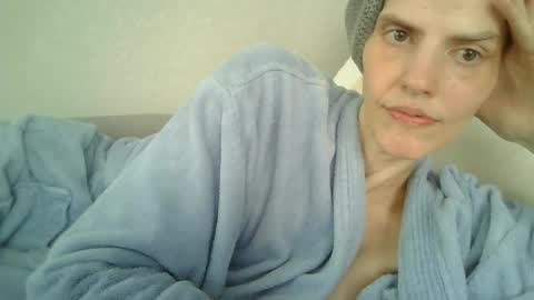 Snapshot of mariejojo chatting on 06-13-26, 02:15 Mariejojo online show from 06-13-26, 02:15