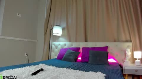 Mariel online show from 03-30-26, 01:17