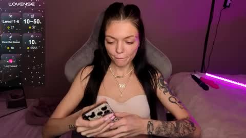 Maria  online show from 04-19-26, 04:06