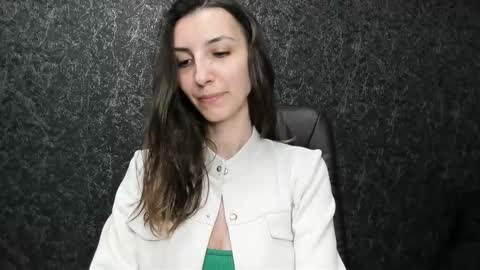 Snapshot of marielleanker chatting on 09-12-25, 02:11 marielleanker online show from 09-12-25, 02:11