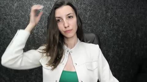 Snapshot of marielleanker chatting on 12-05-25, 11:19 marielleanker online show from 12-05-25, 11:19