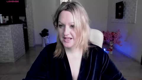 mariemlui online show from 11-20-25, 08:03