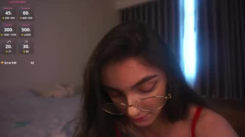 Mia online show from 03-03-26, 12:28