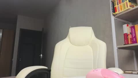 Marietta online show from 10-12-25, 01:32