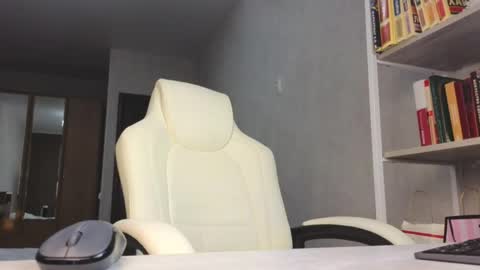Snapshot of marietta__castro chatting on 05-25-26, 03:29 Marietta online show from 05-25-26, 03:29