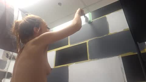 Marie Ann Waters online show from 12-04-24, 03:59