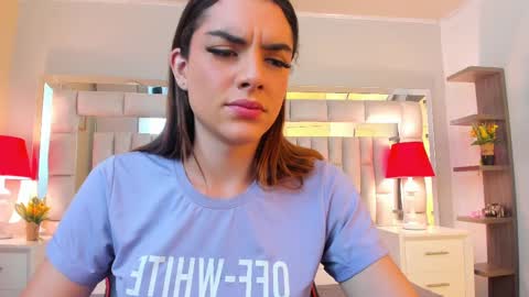 mariiahneedles online show from 11-17-25, 10:04