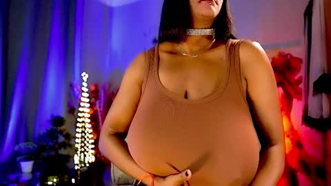 Snapshot of mariicha chatting on 02-02-25, 09:30 Nikita - Scroll down and read my bio please. New Pictures in Bio online show from 02-02-25, 09:30