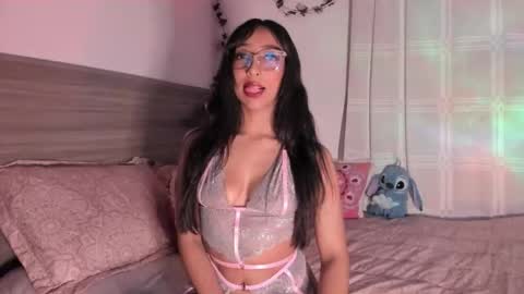 Snapshot of marijaneh chatting on 12-01-25, 09:14 Luna Dulk online show from 12-01-25, 09:14