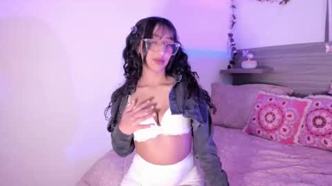 Snapshot of marijaneh chatting on 01-07-26, 10:07 Luna Dulk online show from 01-07-26, 10:07