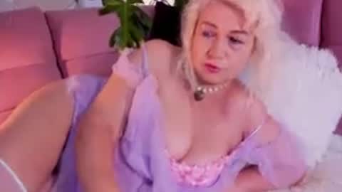 MARILIN online show from 06-13-26, 04:49