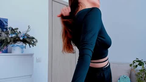 Marilina online show from 03-10-25, 10:15