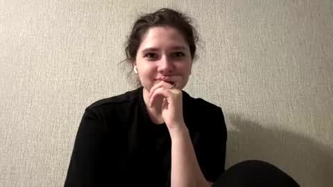 Emmie online show from 03-27-26, 08:59