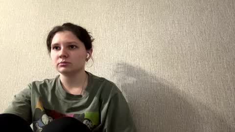 Emmie online show from 04-02-26, 09:07