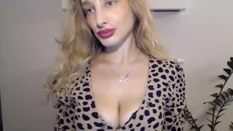 Snapshot of marilyndevilish chatting on 01-30-25, 04:02 MarilynDevilish online show from 01-30-25, 04:02