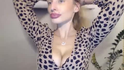 Snapshot of marilyndevilish chatting on 01-30-25, 07:15 MarilynDevilish online show from 01-30-25, 07:15