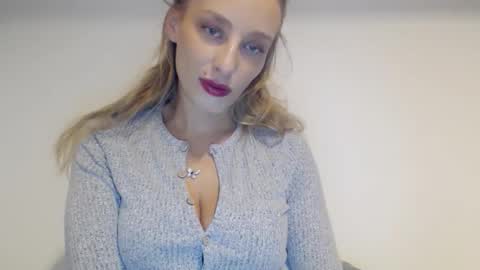 Snapshot of marilyndevilish chatting on 11-23-25, 06:24 MarilynDevilish online show from 11-23-25, 06:24
