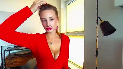 Snapshot of marilyndevilish chatting on 12-03-25, 08:23 MarilynDevilish online show from 12-03-25, 08:23