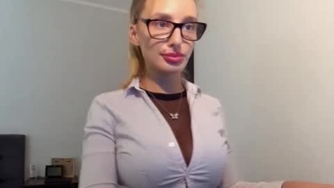 Snapshot of marilyndevilish chatting on 12-05-25, 04:14 MarilynDevilish online show from 12-05-25, 04:14