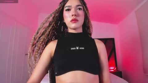 Snapshot of marilyndupont chatting on 10-14-25, 04:02 Marilyn online show from 10-14-25, 04:02