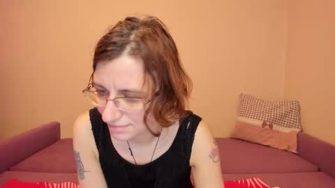 Snapshot of marilynspecial chatting on 12-22-25, 12:51 Marilyn online show from 12-22-25, 12:51