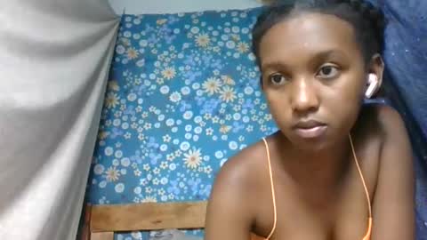 Snapshot of marinagold69 chatting on 05-24-26, 02:11 marinagold69 online show from 05-24-26, 02:11