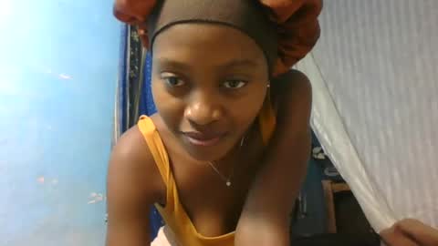 Snapshot of marinagold69 chatting on 06-14-26, 05:48 marinagold69 online show from 06-14-26, 05:48