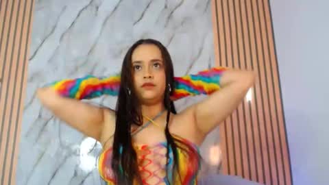 Snapshot of marinella16 chatting on 10-28-25, 10:01 Marinella16 online show from 10-28-25, 10:01