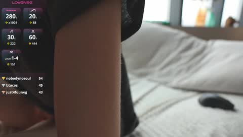 Mari online show from 03-09-26, 04:16