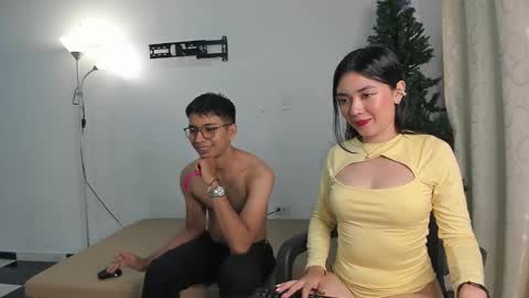Snapshot of marioandmia chatting on 02-08-25, 01:43 marioandmia online show from 02-08-25, 01:43