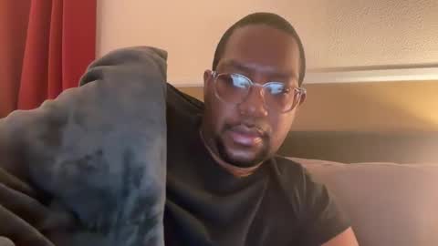 Snapshot of marioluigihot chatting on 12-24-24, 06:11 MARIOLUIGIHOT online show from 12-24-24, 06:11