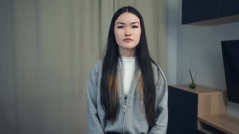 Akari online show from 11-30-25, 07:18