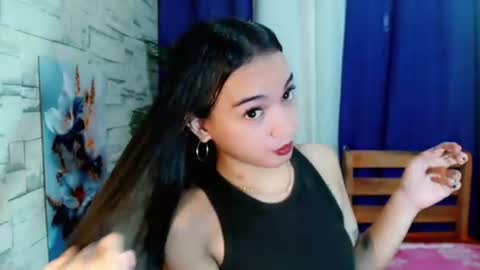 Snapshot of marishkafoxx chatting on 06-14-26, 05:31 marishka online show from 06-14-26, 05:31